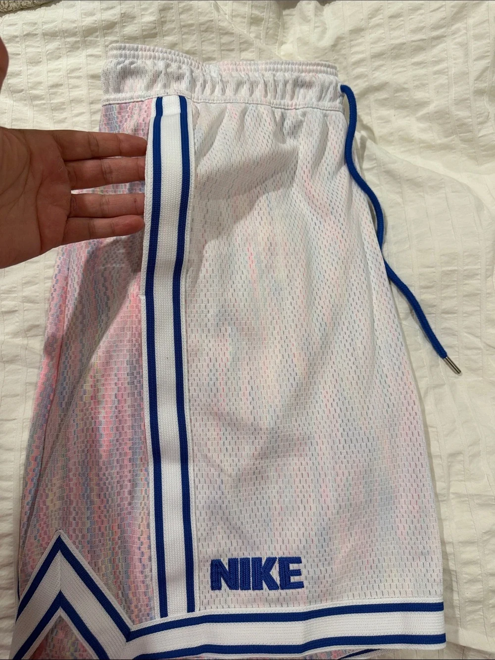 Men’s Nike White Mesh Athletic Shorts New with Tags